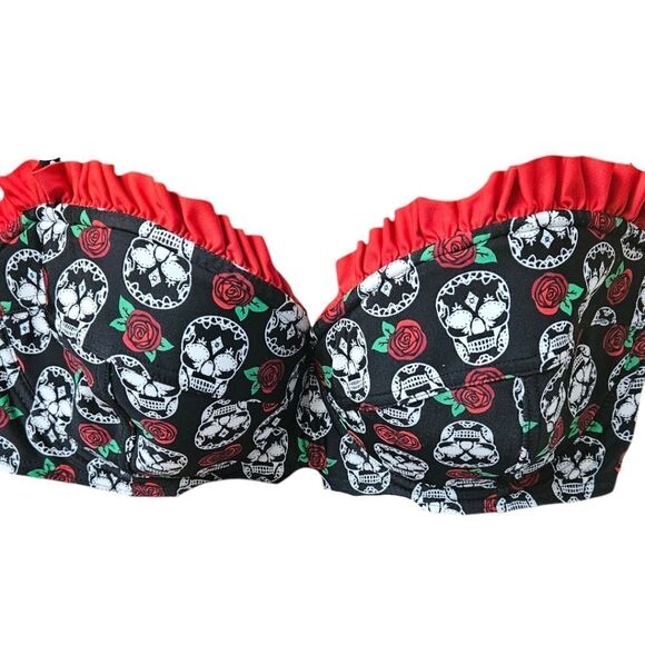 RETRO CHIC HOTTOPIC Poka-Dot Sugar Skull Rose Print 2 Piece Bikini With Ruffles - Picture 3 of 14